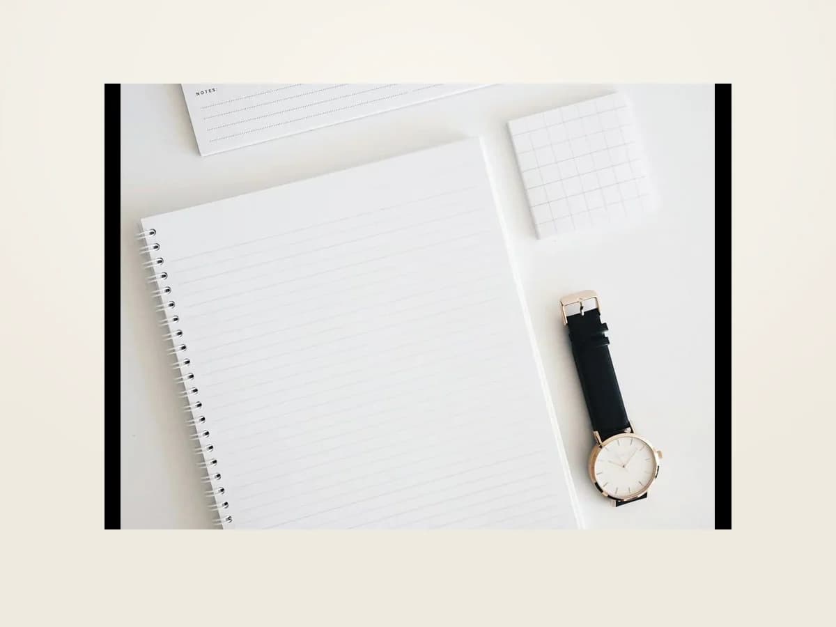 Linen Notebook Set angled product view